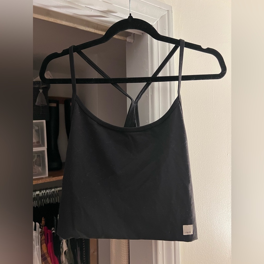 Vuori longline sports bra. no padding. no liner. barely worn. no tags.